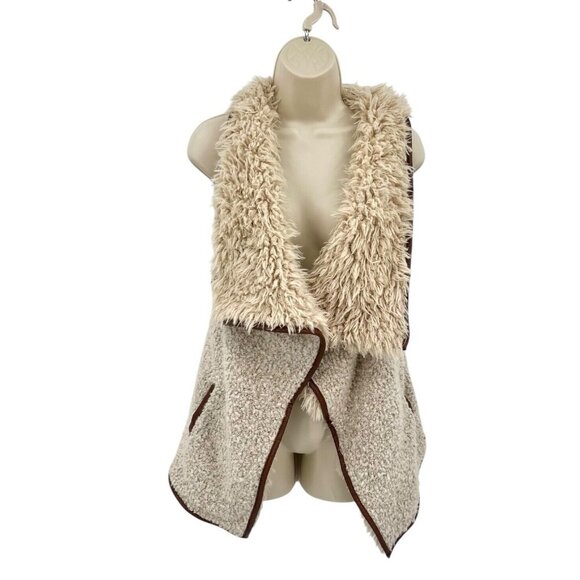 Love Tree Womens Faux Fur Vest Size Small Tan Pockets Open Front - Picture 8 of 13